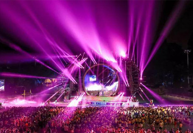 高品質(zhì)水上樂(lè)園設(shè)備